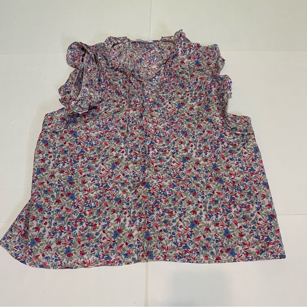 ⭐️BB Dakota Multicolor Floral Top